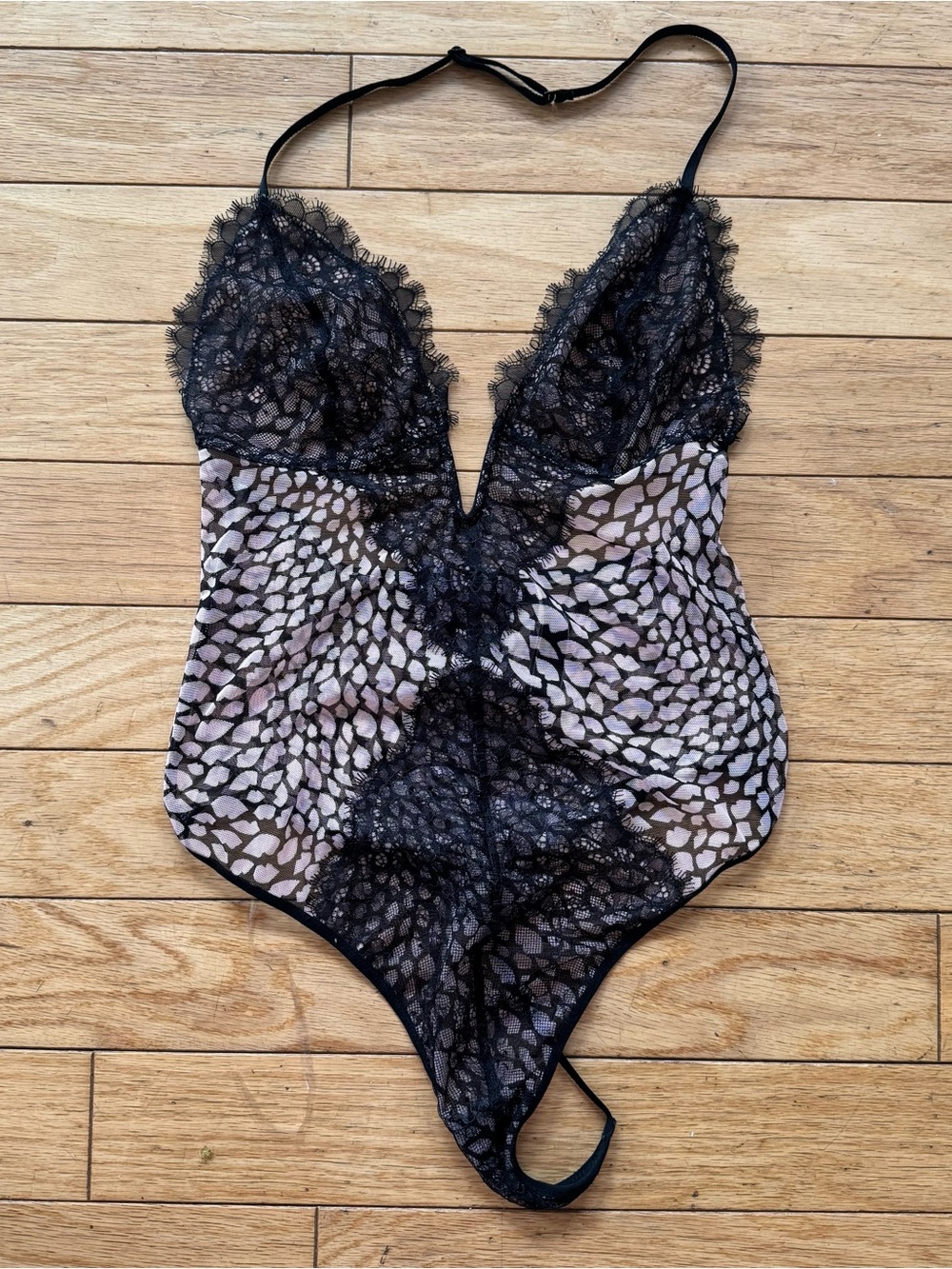 Y2K Victoria’s Secret Black Lace Halter Bodysuit Teddy Lingerie M
